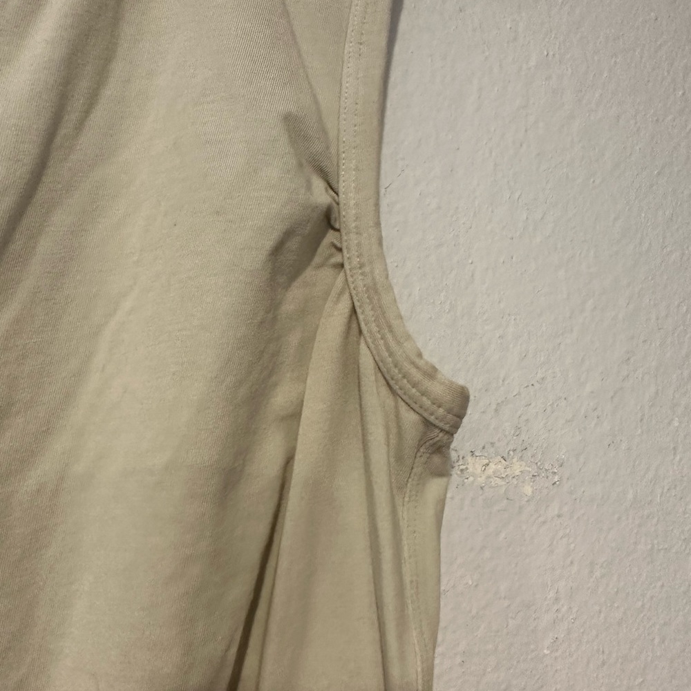 Lululemon - Picture 7 of 11